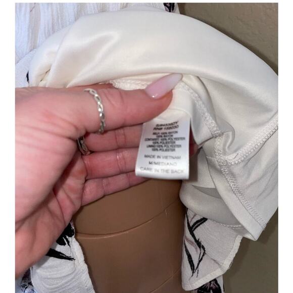 Love Tree dress mini white lace floral print fit flare spaghetti straps V-neck M - Picture 10 of 10